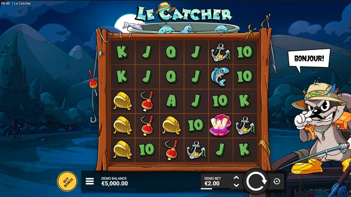 Guaxinim pescador em um barco noturno no slot Le Catcher